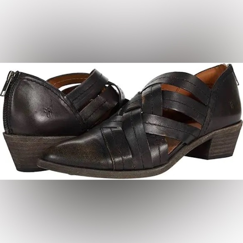 Frye Hurache Sandals size 7.5 NWT